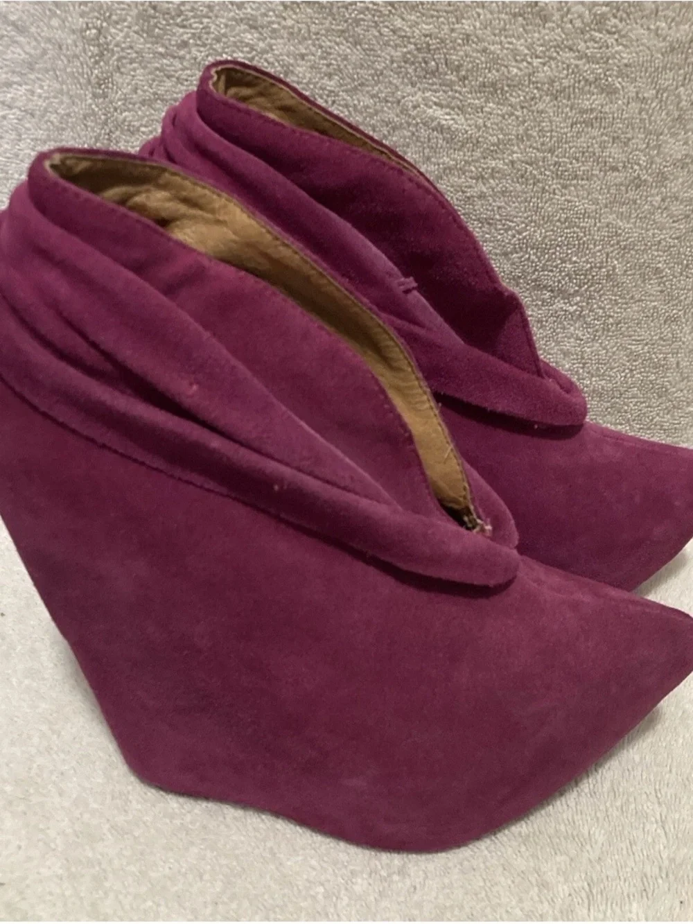 Jeffrey Campbell Havana Last Purple Suede Zoomie Hidden Wedge Ankle Booties Sz 5